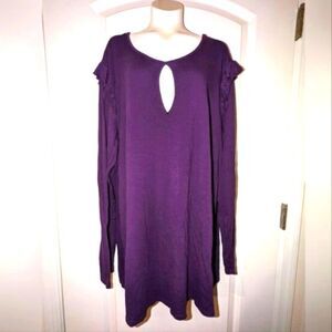 Torrid key hole ruffle shoulder long sleeve tee